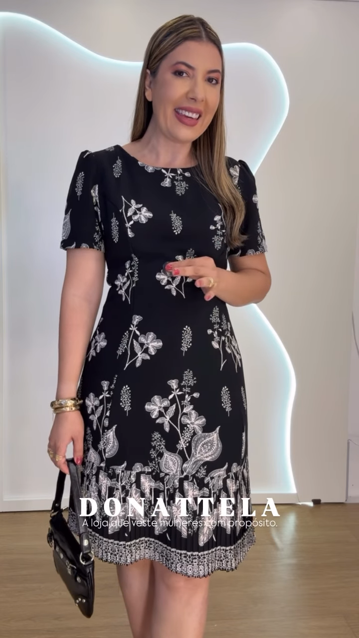 Vestido Penélope Floral Preto